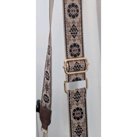 Telena Crossbody Bag - White - Picture 10 of 10